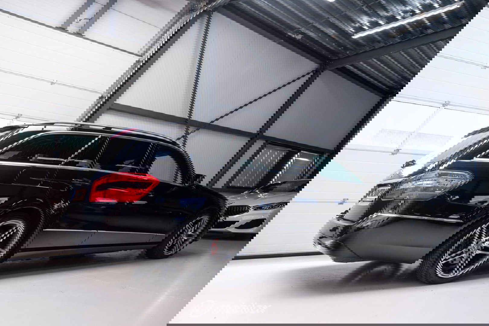 Mercedes-Benz E-Klasse Estate 200 CGI AMG | led | Trekhaak | Ketting moet vervangen worden |