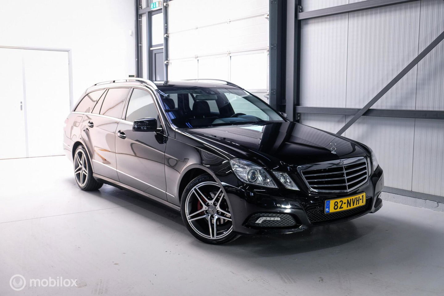 Mercedes-Benz E-Klasse Estate 200 CGI AMG | led | Trekhaak | Ketting moet vervangen worden |