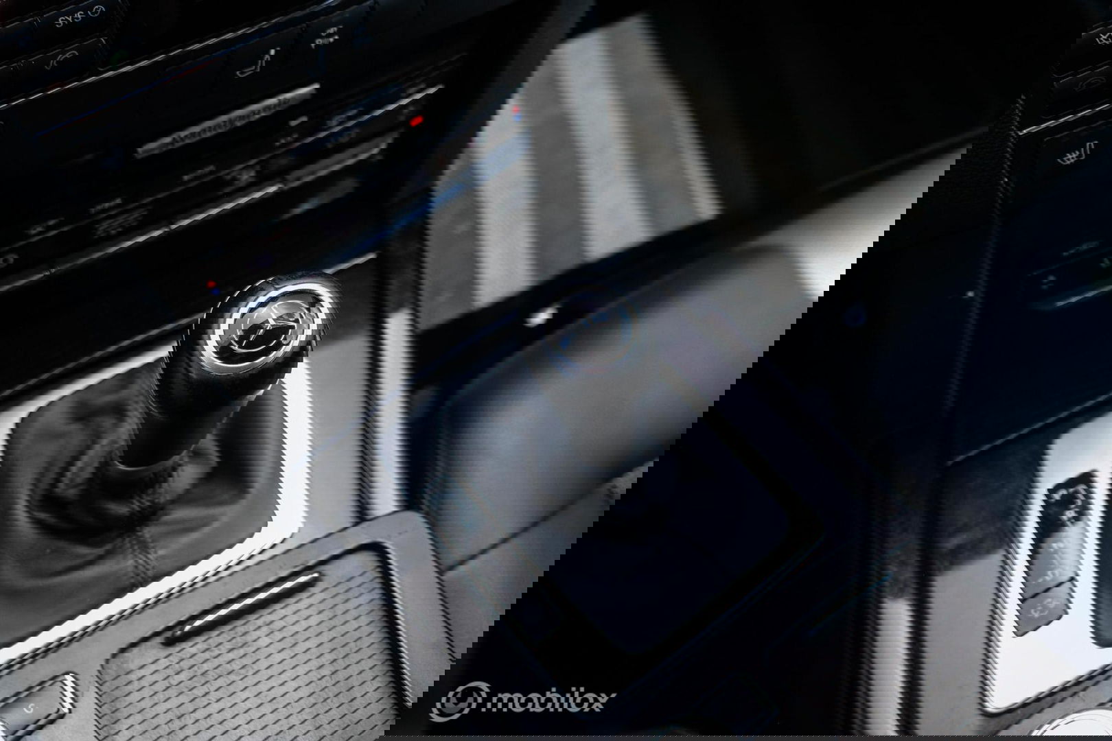 Mercedes-Benz E-Klasse Estate 200 CGI AMG | led | Trekhaak | Ketting moet vervangen worden |