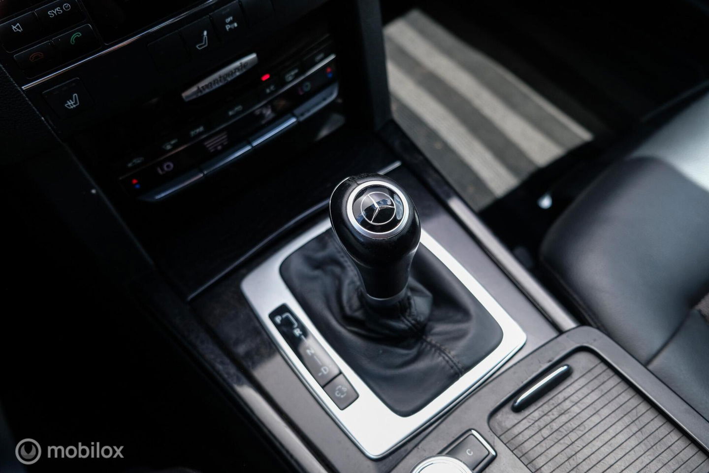 Mercedes-Benz E-Klasse Estate 200 CGI AMG | led | Trekhaak | Ketting moet vervangen worden |