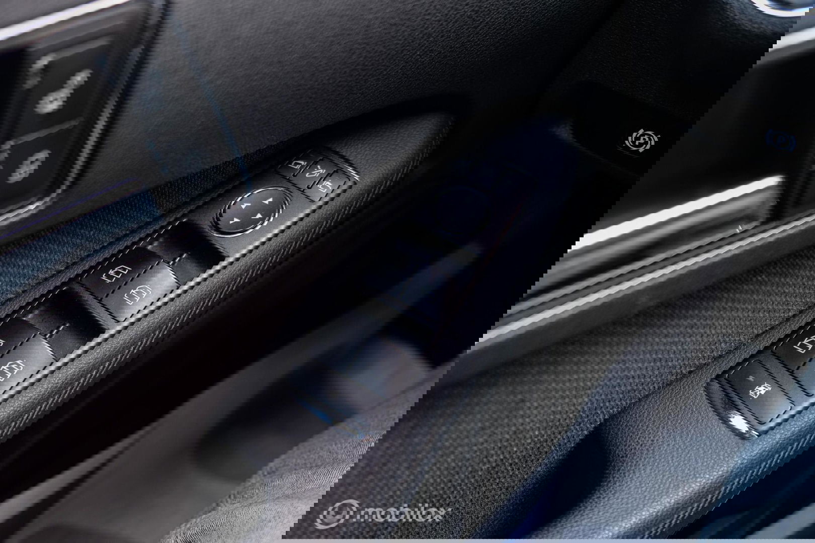 Mercedes-Benz E-Klasse Estate 200 CGI AMG | led | Trekhaak | Ketting moet vervangen worden |