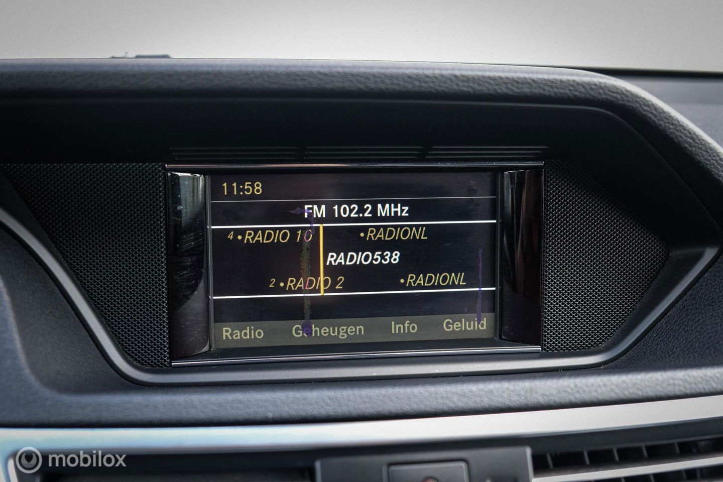 Mercedes-Benz E-Klasse Estate 200 CGI AMG | led | Trekhaak | Ketting moet vervangen worden |