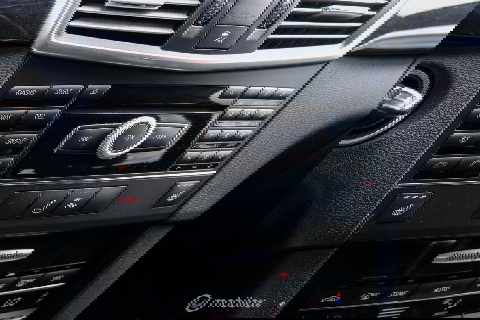 Mercedes-Benz E-Klasse Estate 200 CGI AMG | led | Trekhaak | Ketting moet vervangen worden |