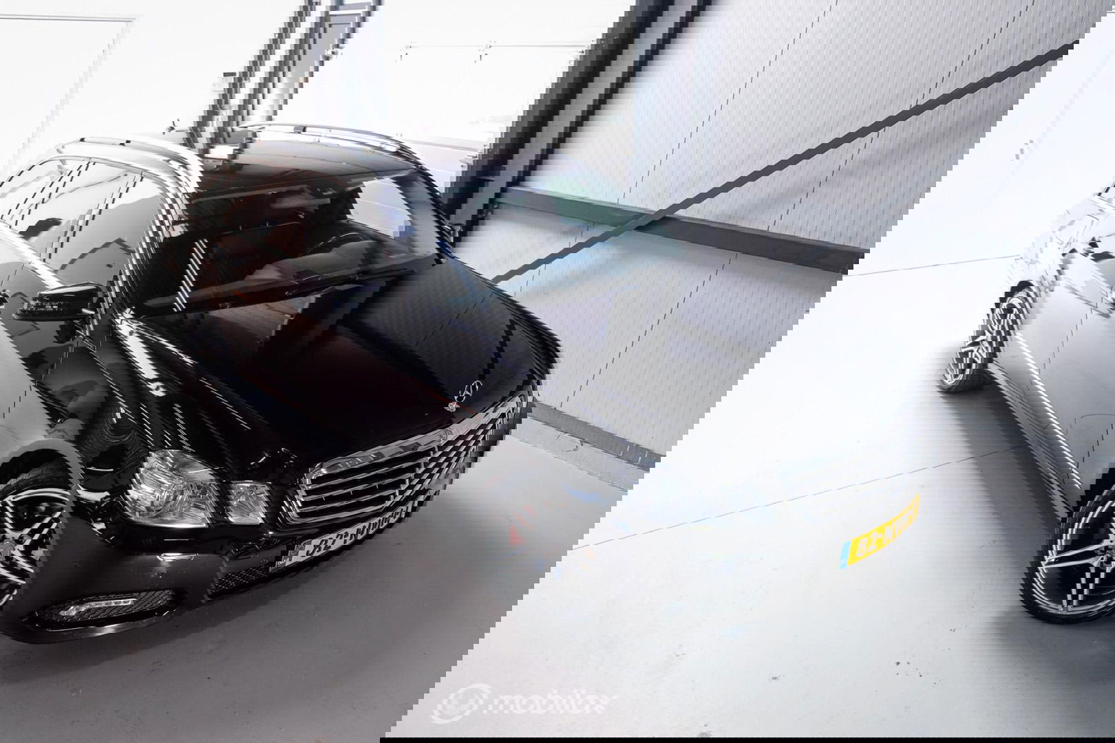 Mercedes-Benz E-Klasse Estate 200 CGI AMG | led | Trekhaak | Ketting moet vervangen worden |