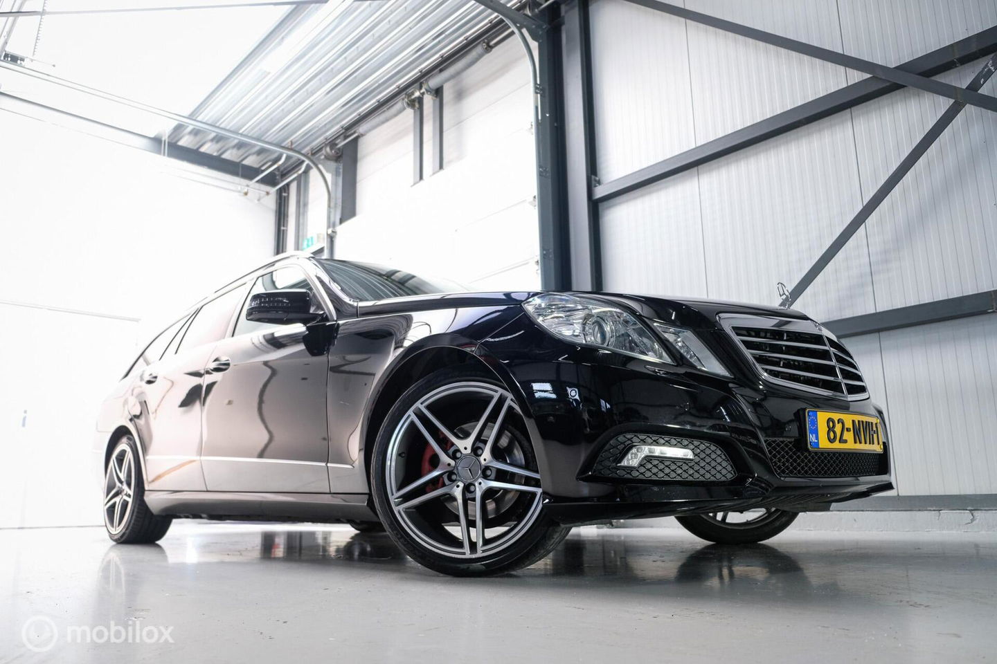 Mercedes-Benz E-Klasse Estate 200 CGI AMG | led | Trekhaak | Ketting moet vervangen worden |