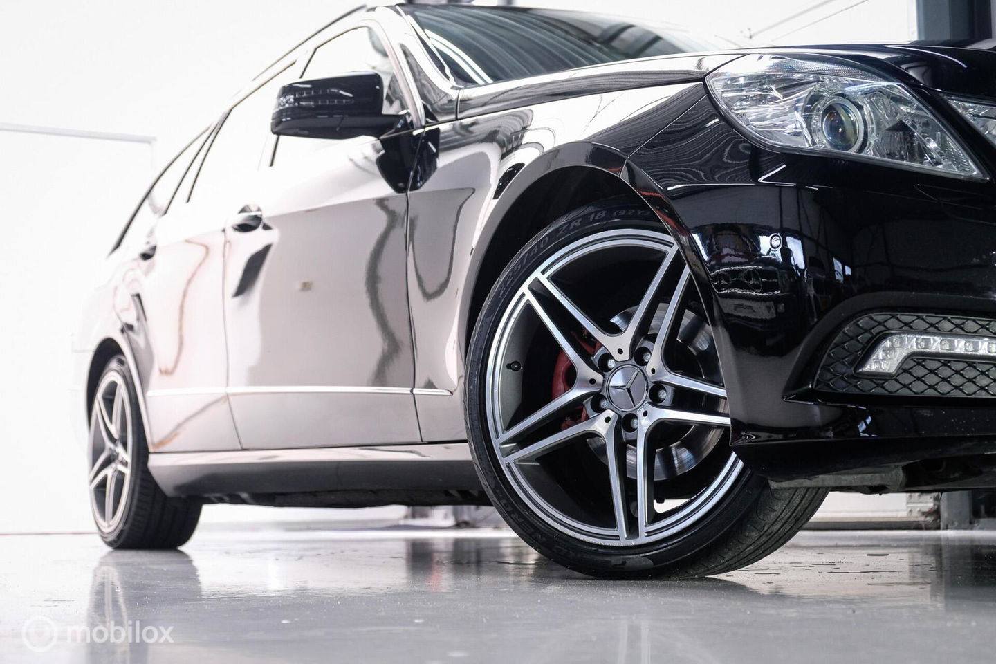 Mercedes-Benz E-Klasse Estate 200 CGI AMG | led | Trekhaak | Ketting moet vervangen worden |