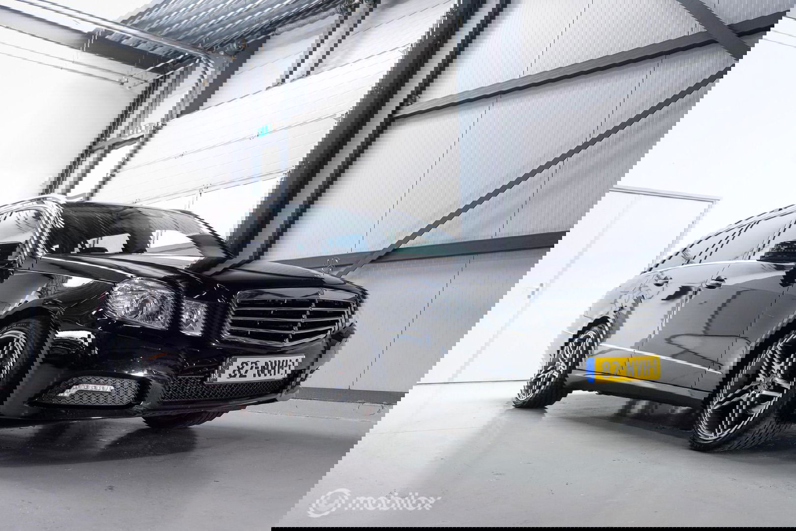 Mercedes-Benz E-Klasse Estate 200 CGI AMG | led | Trekhaak | Ketting moet vervangen worden |