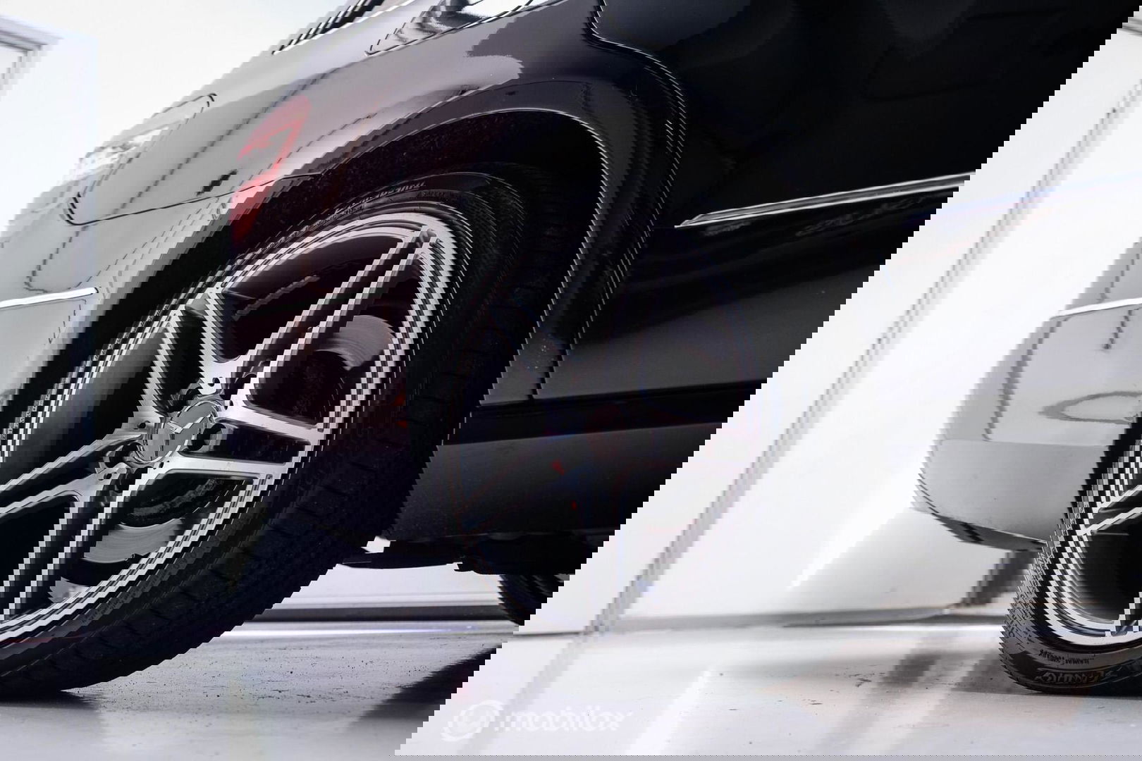 Mercedes-Benz E-Klasse Estate 200 CGI AMG | led | Trekhaak | Ketting moet vervangen worden |