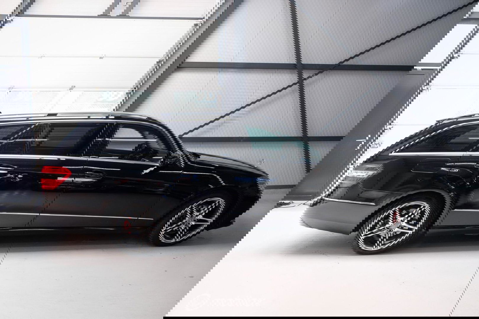 Mercedes-Benz E-Klasse Estate 200 CGI AMG | led | Trekhaak | Ketting moet vervangen worden |