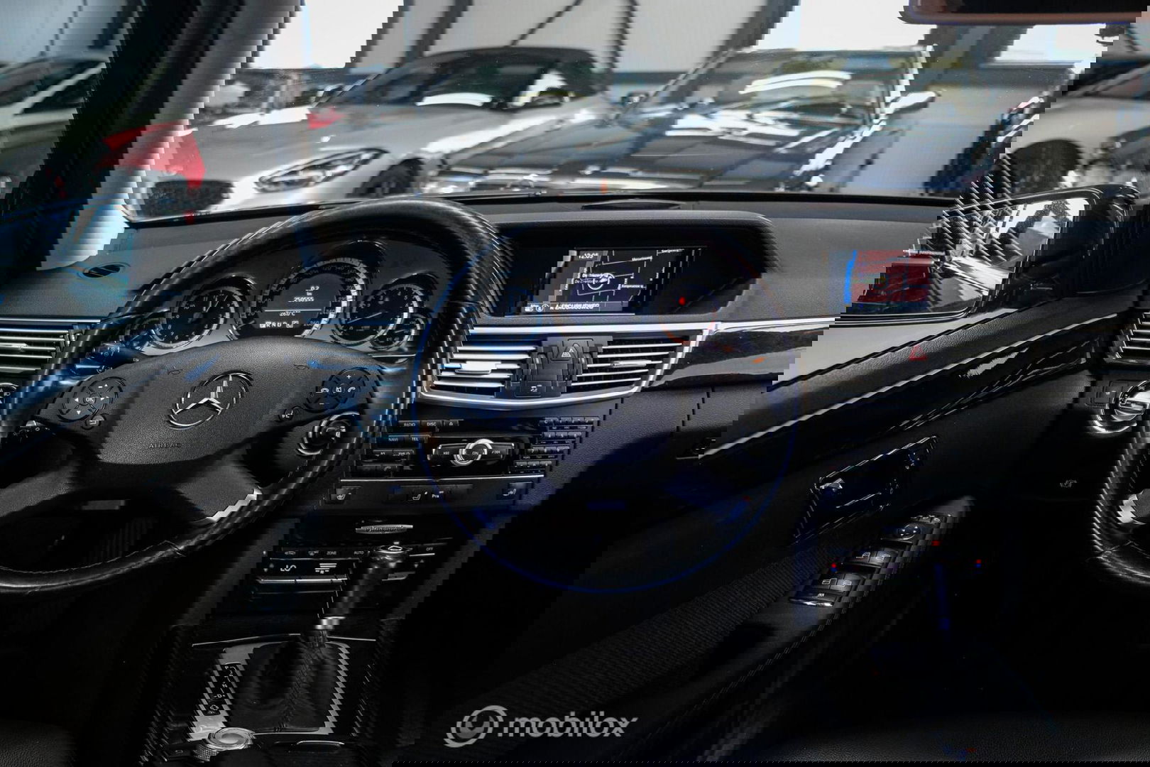 Mercedes-Benz E-Klasse Estate 200 CGI AMG | led | Trekhaak | Ketting moet vervangen worden |