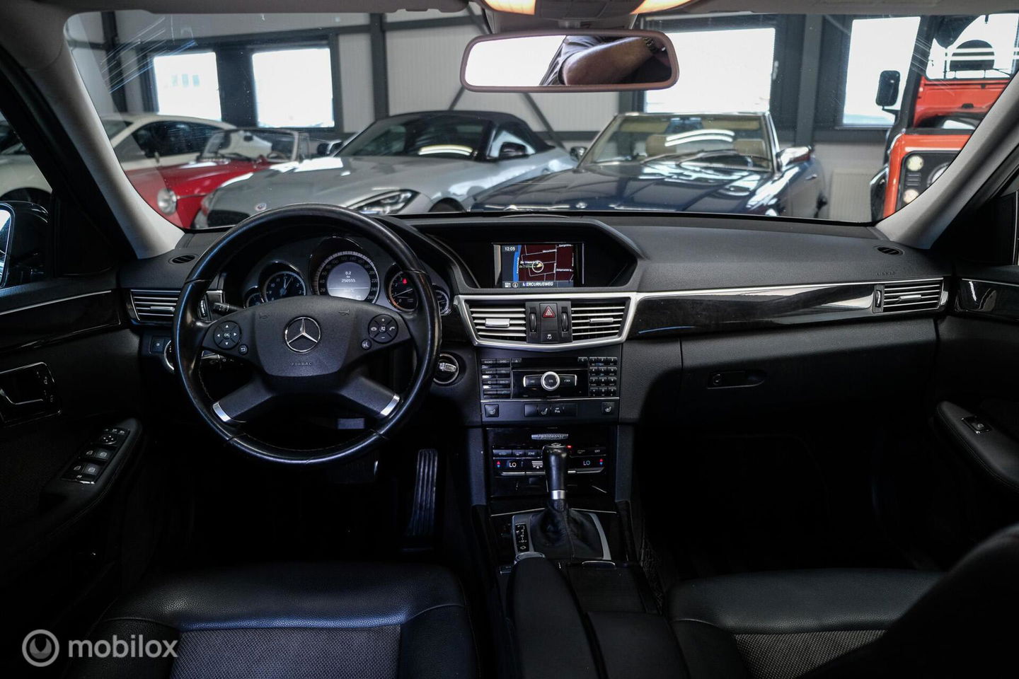 Mercedes-Benz E-Klasse Estate 200 CGI AMG | led | Trekhaak | Ketting moet vervangen worden |