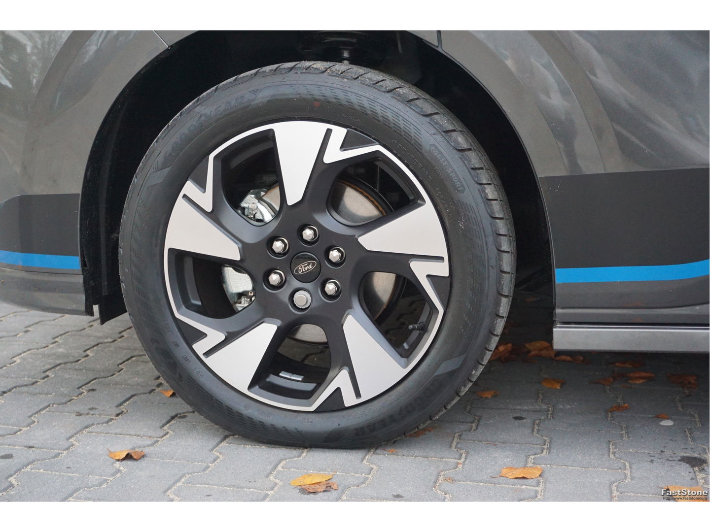 Ford Transit Custom 320S 170PK Sport AUT AWD BPM VRIJ!! ACC, Trekhaak, 360° Cam, 19" LM, 2x Elek. Schuifdeur!! NR. DJ01*