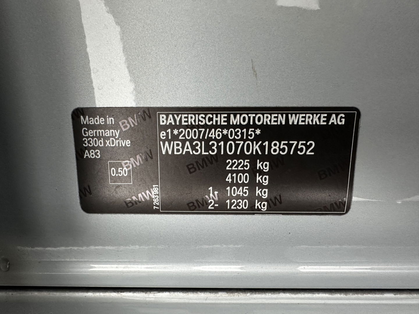 BMW 3 Serie Touring 330d xDrive M-Aerodynamica-Pack High-Executive Aut * LUXURY-LEATHER | NAVI-FULLMAP | XENON | HEATED-SPORTSEATS | SHIFT-PADDLES | PDC | PRIVACY-GLASS | KEYLESS | CAMERA | TOWBAR | 18''ALU*