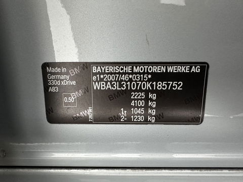 BMW 3 Serie Touring 330d xDrive M-Aerodynamica-Pack High-Executive Aut * LUXURY-LEATHER | NAVI-FULLMAP | XENON | HEATED-SPORTSEATS | SHIFT-PADDLES | PDC | PRIVACY-GLASS | KEYLESS | CAMERA | TOWBAR | 18''ALU*