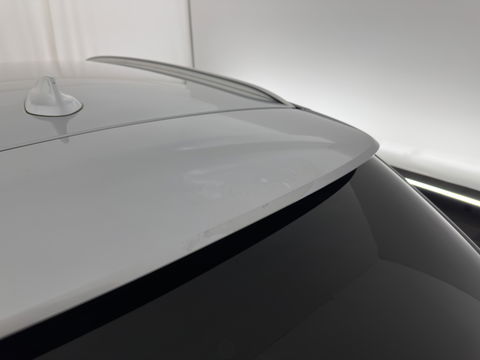 BMW 3 Serie Touring 330d xDrive M-Aerodynamica-Pack High-Executive Aut * LUXURY-LEATHER | NAVI-FULLMAP | XENON | HEATED-SPORTSEATS | SHIFT-PADDLES | PDC | PRIVACY-GLASS | KEYLESS | CAMERA | TOWBAR | 18''ALU*