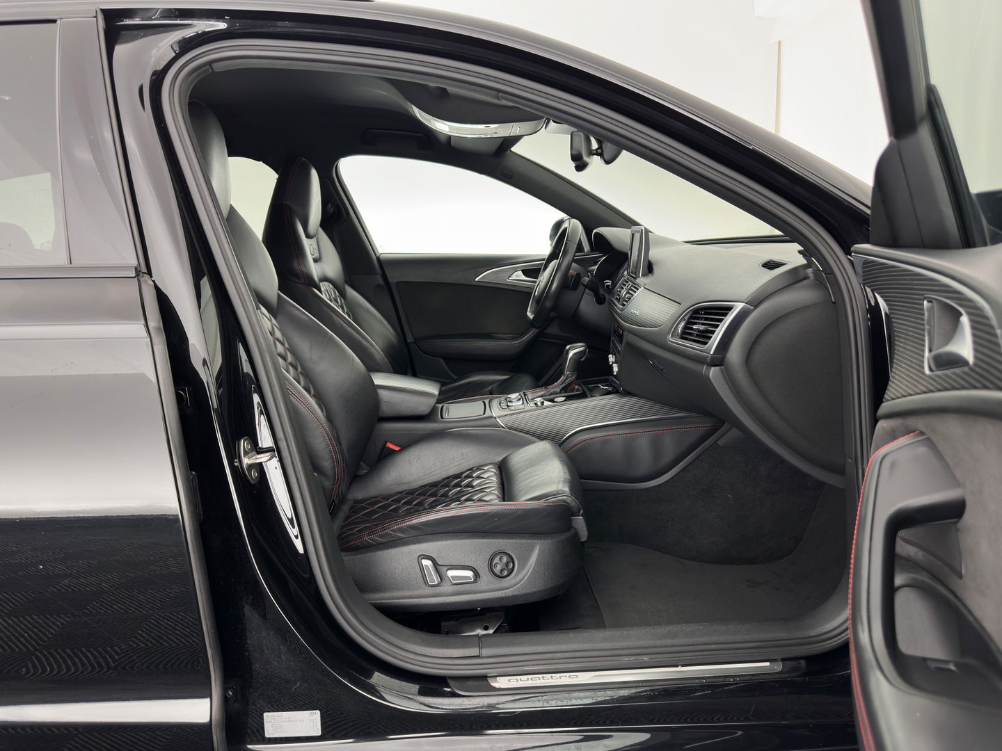 Audi A6 Avant 3.0 TDI BITurbo Quattro S-Line Competition Aut *LUXURY-LEATHER | FULL-LED | BOSE-SURROUND | KEYLESS | CAMERA | NAVI-FULLMAP | HEATED-SPORTSEATS | KEYLESS | SHIFT-PADDLES | DRIVE-SELECT | LANE-ASSIST | CRUISE | PDC | PRIVACY-GLASS | TO