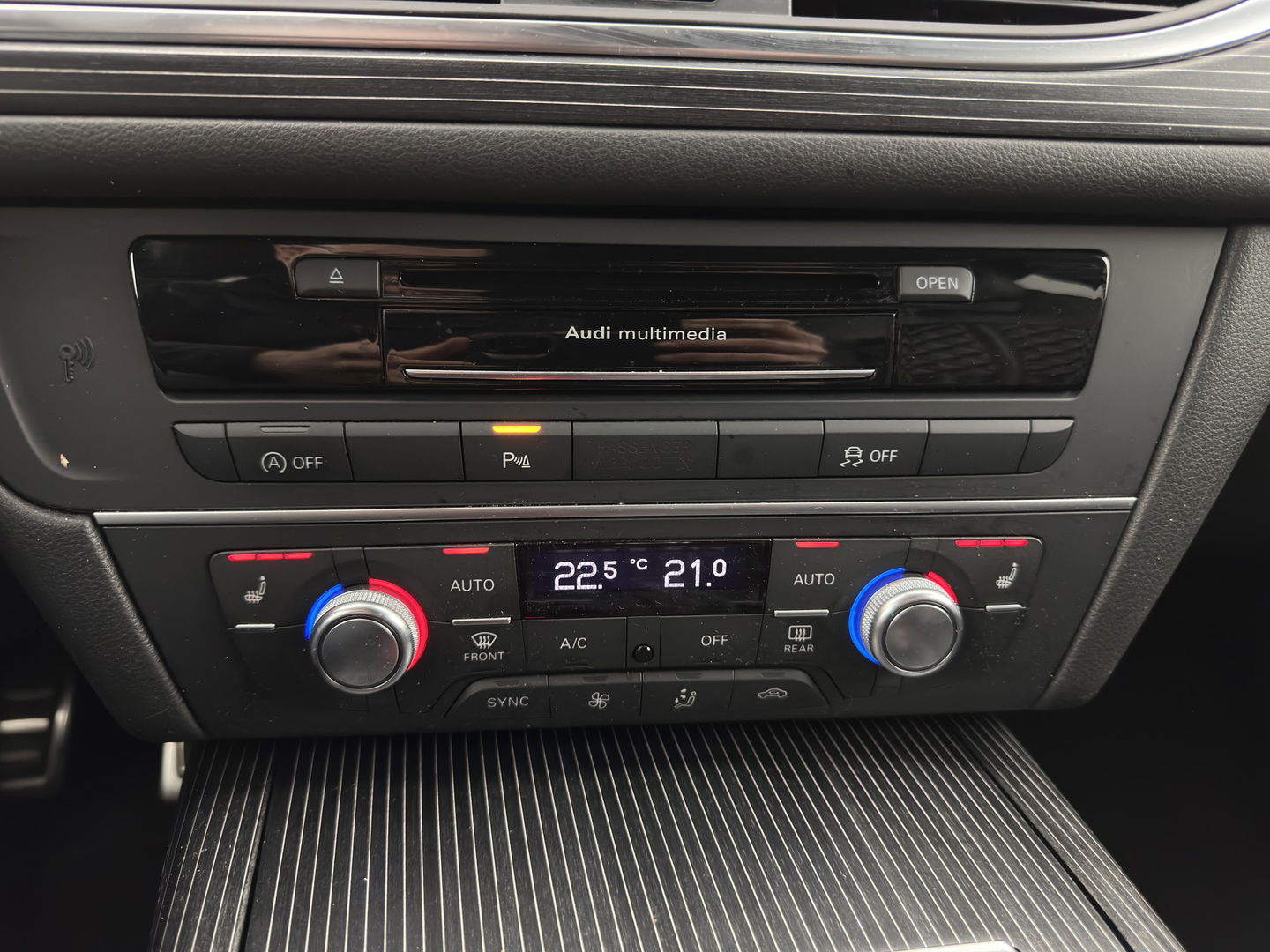 Audi A6 Avant 3.0 TDI BITurbo Quattro S-Line Competition Aut *LUXURY-LEATHER | FULL-LED | BOSE-SURROUND | KEYLESS | CAMERA | NAVI-FULLMAP | HEATED-SPORTSEATS | KEYLESS | SHIFT-PADDLES | DRIVE-SELECT | LANE-ASSIST | CRUISE | PDC | PRIVACY-GLASS | TO