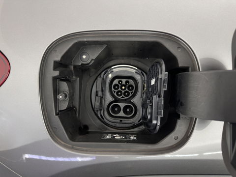 Mercedes-Benz EQA 250 Business Solution AMG 67 kWh [ 3-Fase ] { SOH-98% } (INCL-BTW) *AUT | PANO | NAVI-FULLMAP | LEATHER-MICORFIBRE | AMBIENT-LIGHT | KEYLESS | LANE-ASSIST | DYNAMIC-SELECT | PRIVACY-GLASS | DAB | CAMERA | DIGI-COCKPIT | HEATED-SPORTSEAT | CRUISE |