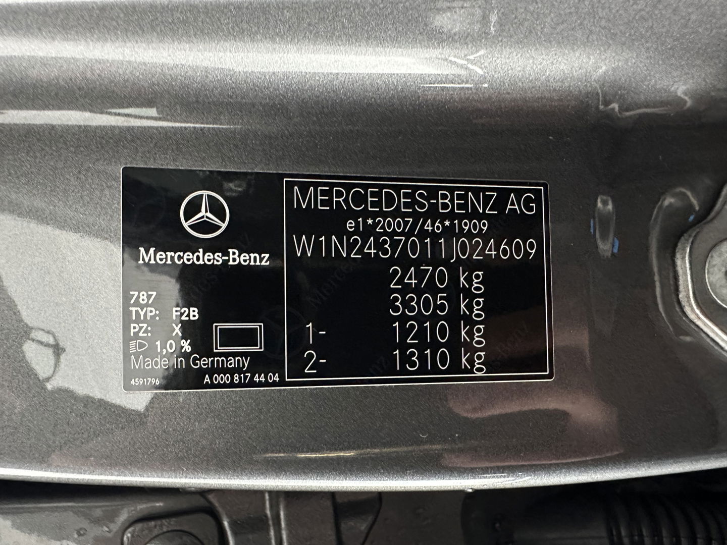 Mercedes-Benz EQA 250 Business Solution AMG 67 kWh [ 3-Fase ] { SOH-98% } (INCL-BTW) *AUT | PANO | NAVI-FULLMAP | LEATHER-MICORFIBRE | AMBIENT-LIGHT | KEYLESS | LANE-ASSIST | DYNAMIC-SELECT | PRIVACY-GLASS | DAB | CAMERA | DIGI-COCKPIT | HEATED-SPORTSEAT | CRUISE |
