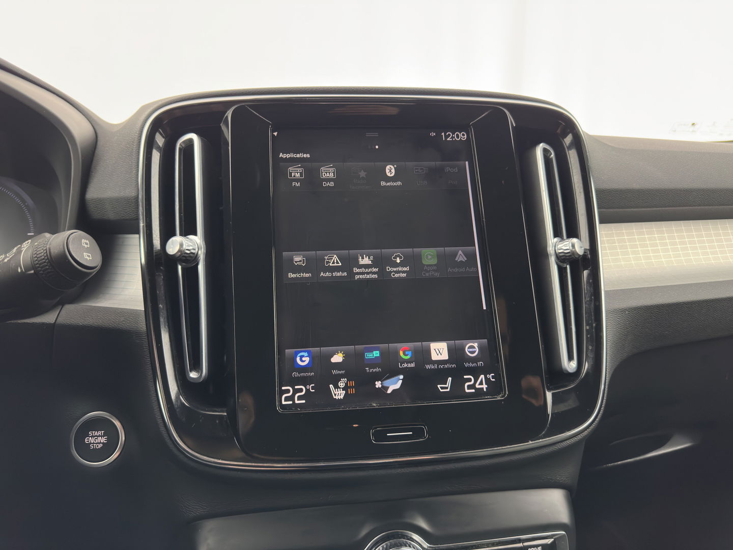 Volvo XC40 1.5 T5 Recharge Business Pro ( PLUG-IN ) (INCL-BTW) *AUT | NAVI-FULLMAP | DIGI-COCKPIT | CLIMA | KEYLESS | DAB | HEATED-SPORTSEATS | FULL-LED | ADAPTIVE-CRUISE | CAMERA | 18'' ALU*