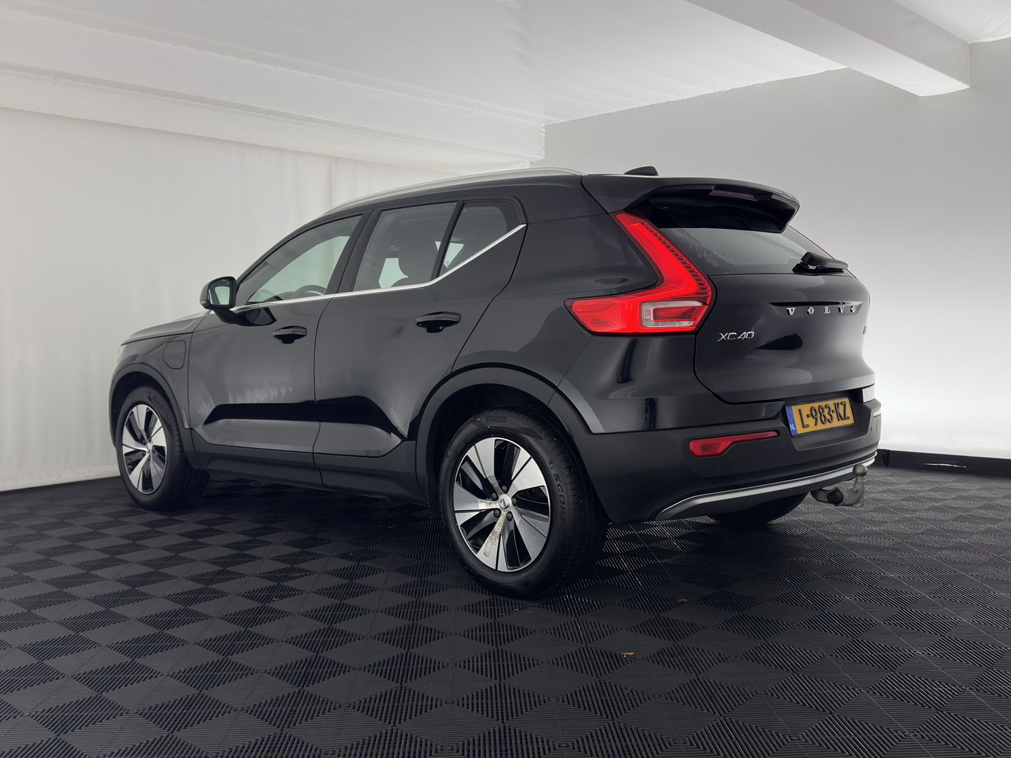 Volvo XC40 1.5 T5 Recharge Business Pro ( PLUG-IN ) (INCL-BTW) *AUT | NAVI-FULLMAP | DIGI-COCKPIT | CLIMA | KEYLESS | DAB | HEATED-SPORTSEATS | FULL-LED | ADAPTIVE-CRUISE | CAMERA | 18'' ALU*