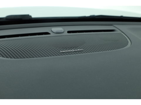 Volvo XC40 1.5 T5 Plug-in hybrid Ultimate Dark | 262 PK | Pano-dak | Leer | 20 inch | H&K Audio | Stoel + stuurverw. |