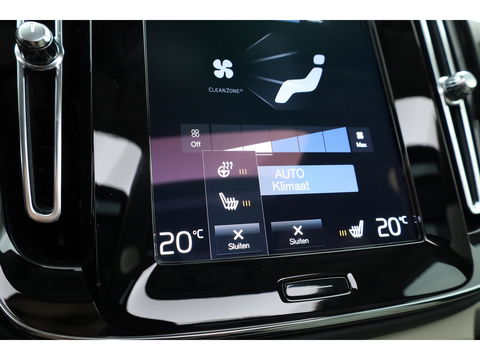 Volvo XC40 1.5 T5 Plug-in hybrid Ultimate Dark | 262 PK | Pano-dak | Leer | 20 inch | H&K Audio | Stoel + stuurverw. |