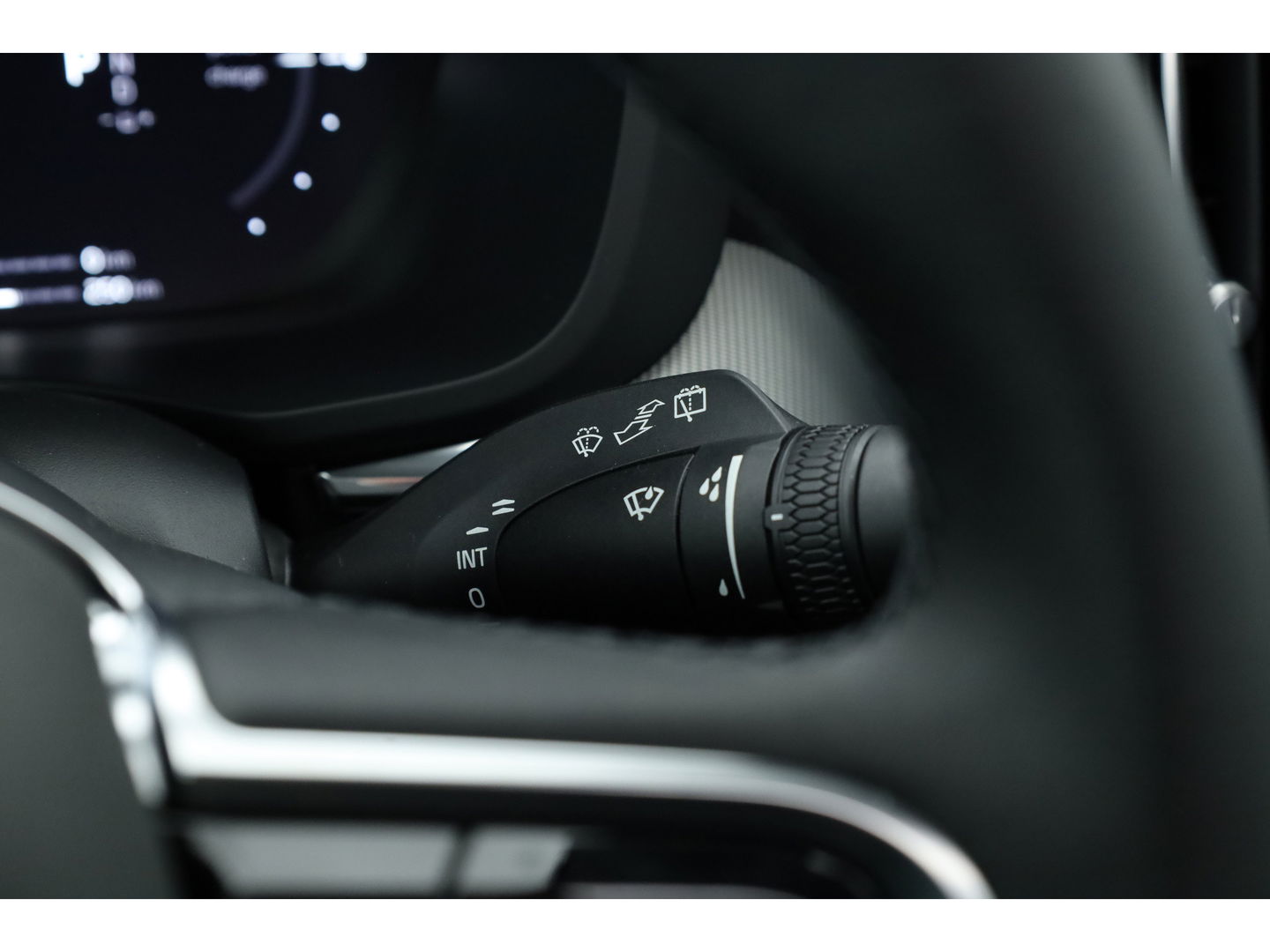 Volvo XC60 2.0 T6 Plug-in hybrid AWD Ultra Black Edition | Facelift | Pano | HUD | 360cam | Harman Kardon | Memory seats | Pilot Assist |