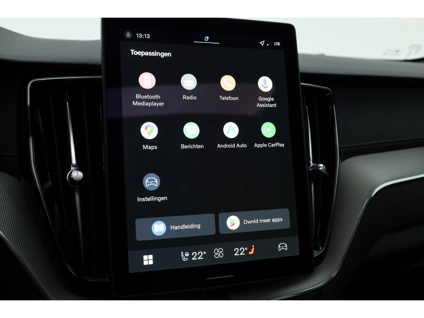 Volvo XC60 2.0 T6 Plug-in hybrid AWD Ultra Black Edition | Facelift | Pano | HUD | 360cam | Harman Kardon | Memory seats | Pilot Assist |