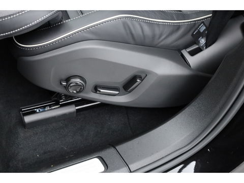 Volvo XC60 2.0 T6 Plug-in hybrid AWD Ultra Black Edition | Facelift | Pano | HUD | 360cam | Harman Kardon | Memory seats | Pilot Assist |