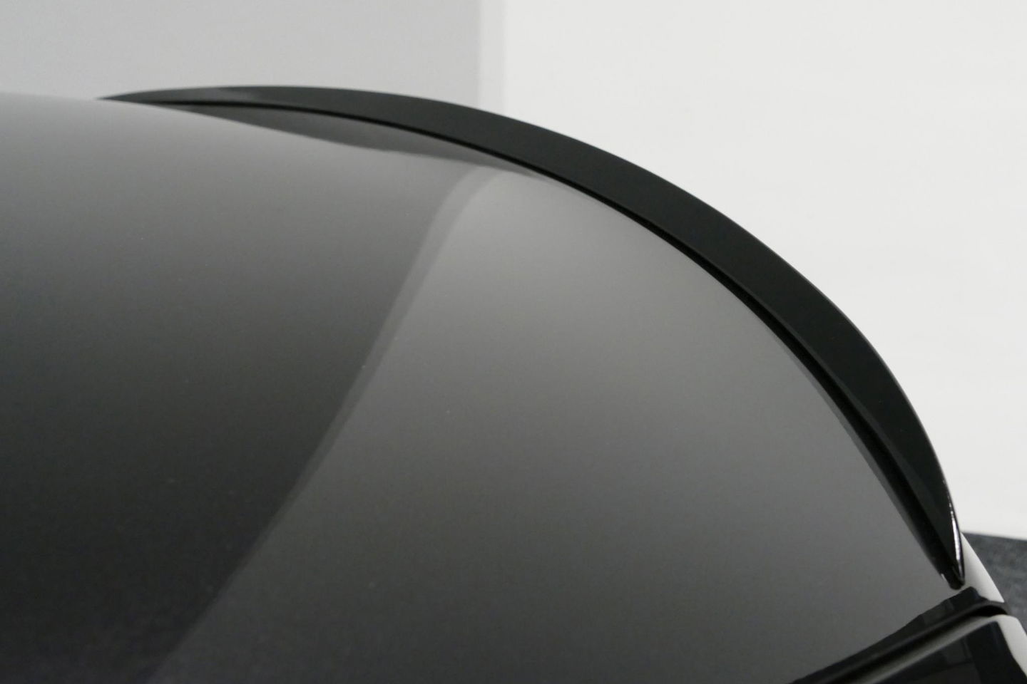 Mercedes-Benz C-Klasse 300 e AMG Line / C63 AMG Diffuser / Panamericana Grille / Panoramadak / Elektr. verstelbare voorstoelen + memory / Digital Laser Light / Ambienteverlichting Plus / Keyless / Apple Carplay - Android Auto / Stoelverwarming / HUD / Stuurwielverwarming / Acht