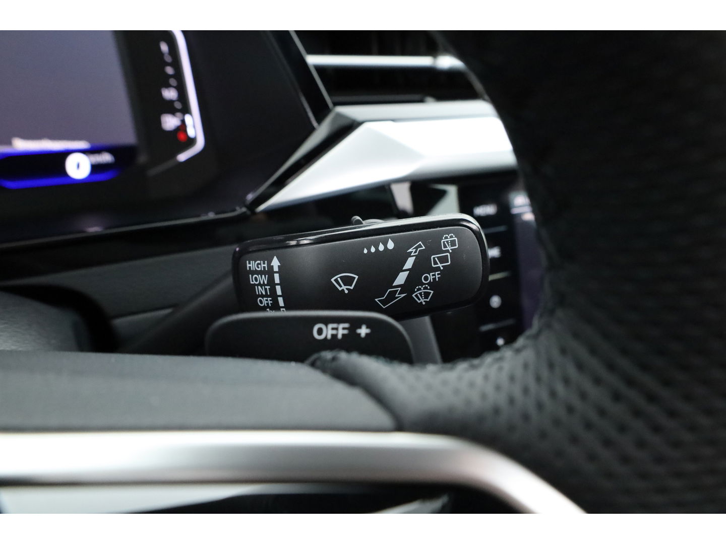 Volkswagen Arteon Shooting Brake 1.4 TSI eHybrid R-Line Business+ | Pano | HUD | 360cam | Massage | Elek. Trekhaak | Stoel- Stuurverw. | Adapt. Cruise