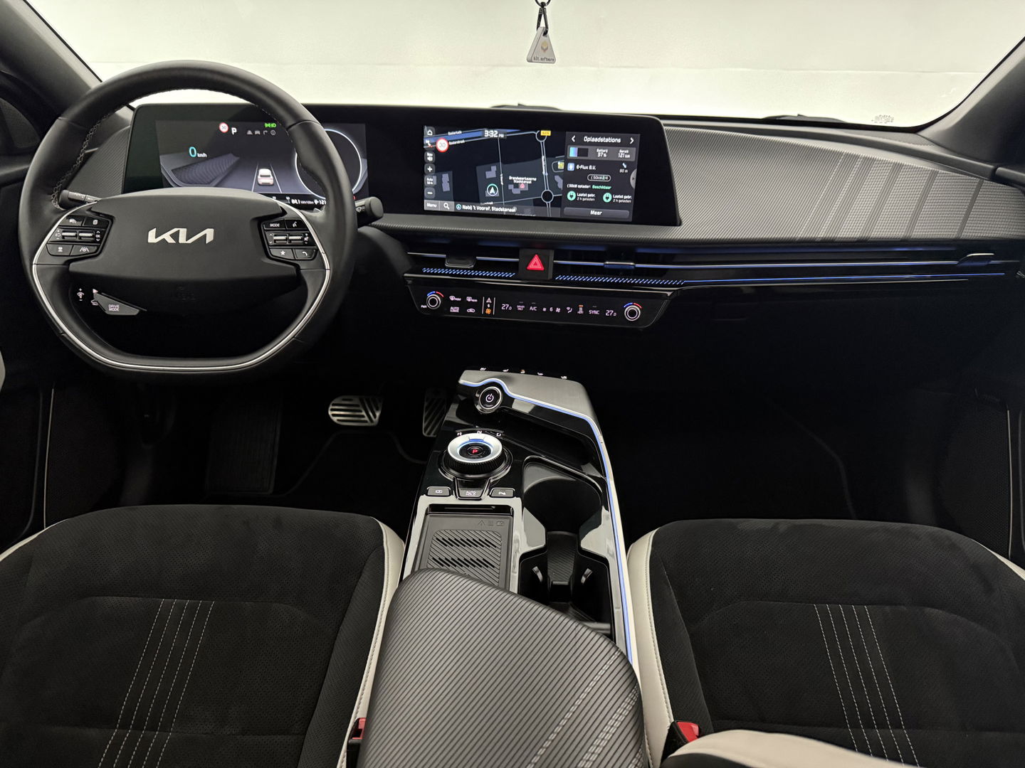 Kia Ev6 GT-Line 77 kWh Snelladen | SOH 96% | Meridian | Pano | Virtual | 360° | HUD | Stoel/Stuur verw. | Memory | Sfeer | Trekh. | Carplay