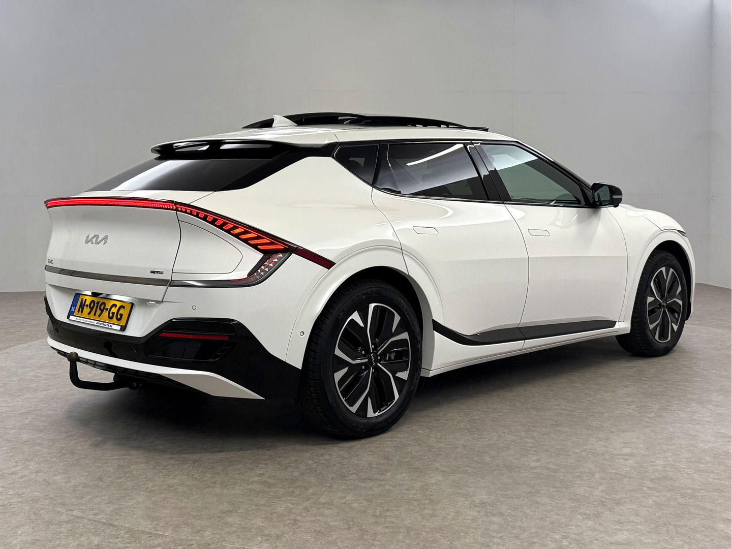 Kia Ev6 GT-Line 77 kWh Snelladen | SOH 96% | Meridian | Pano | Virtual | 360° | HUD | Stoel/Stuur verw. | Memory | Sfeer | Trekh. | Carplay