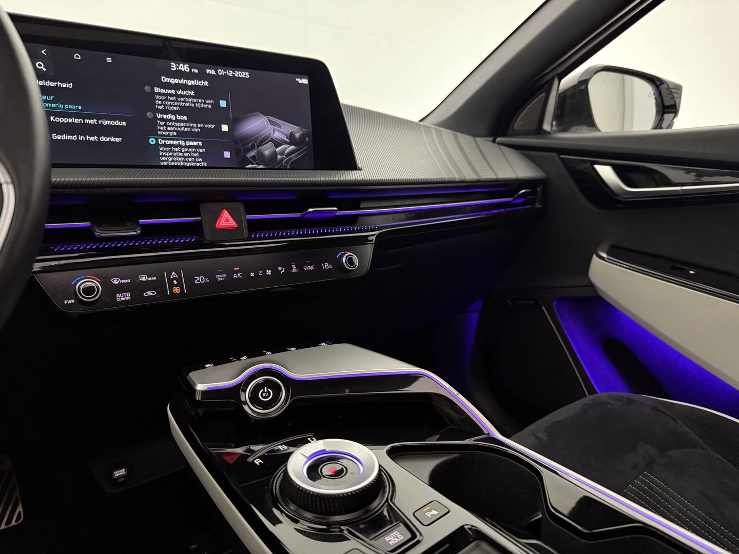 Kia Ev6 GT-Line 77 kWh Snelladen | SOH 96% | Meridian | Pano | Virtual | 360° | HUD | Stoel/Stuur verw. | Memory | Sfeer | Trekh. | Carplay