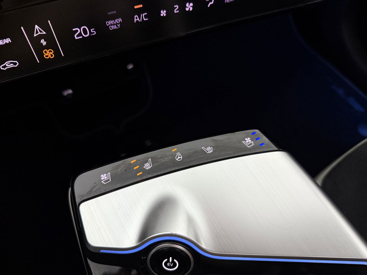 Kia Ev6 GT-Line 77 kWh Snelladen | SOH 96% | Meridian | Pano | Virtual | 360° | HUD | Stoel/Stuur verw. | Memory | Sfeer | Trekh. | Carplay