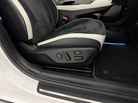 Kia Ev6 GT-Line 77 kWh Snelladen | SOH 96% | Meridian | Pano | Virtual | 360° | HUD | Stoel/Stuur verw. | Memory | Sfeer | Trekh. | Carplay