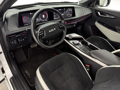Kia Ev6 GT-Line 77 kWh Snelladen | SOH 96% | Meridian | Pano | Virtual | 360° | HUD | Stoel/Stuur verw. | Memory | Sfeer | Trekh. | Carplay