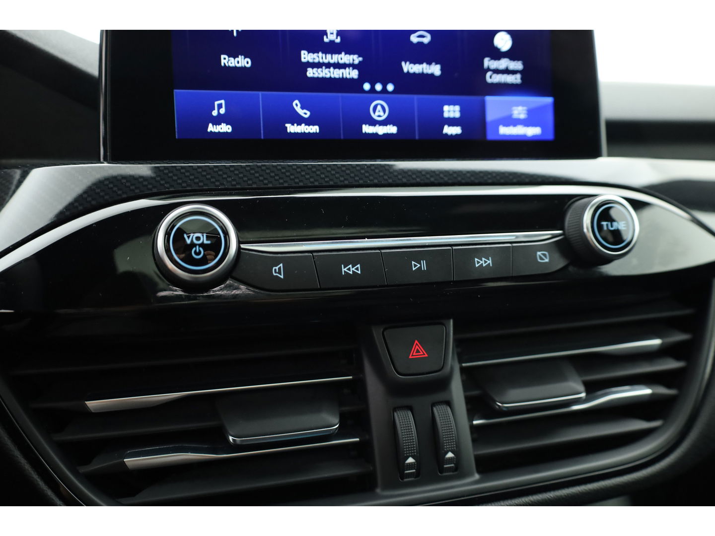 Ford Kuga 2.5 MHEV ST-Line 190pk | Pano | Camera | Keyless | Cruise | Apple CarPlay | Navi