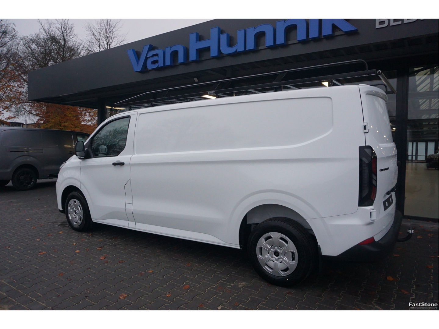 Ford Transit Custom 320L 136PK Trend BPM VRIJ!! Apple CP LED, Imperiaal, Betimmering, Trekhaak!! NR. 488