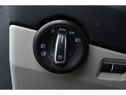 Volkswagen Transporter 2.0 TDI L2H1 Black Edition Highline Adaptieve Cruise, Camera, Carplay, Leder, Trekhaak, Sensoren, 150pk, Automaat, Uniek!