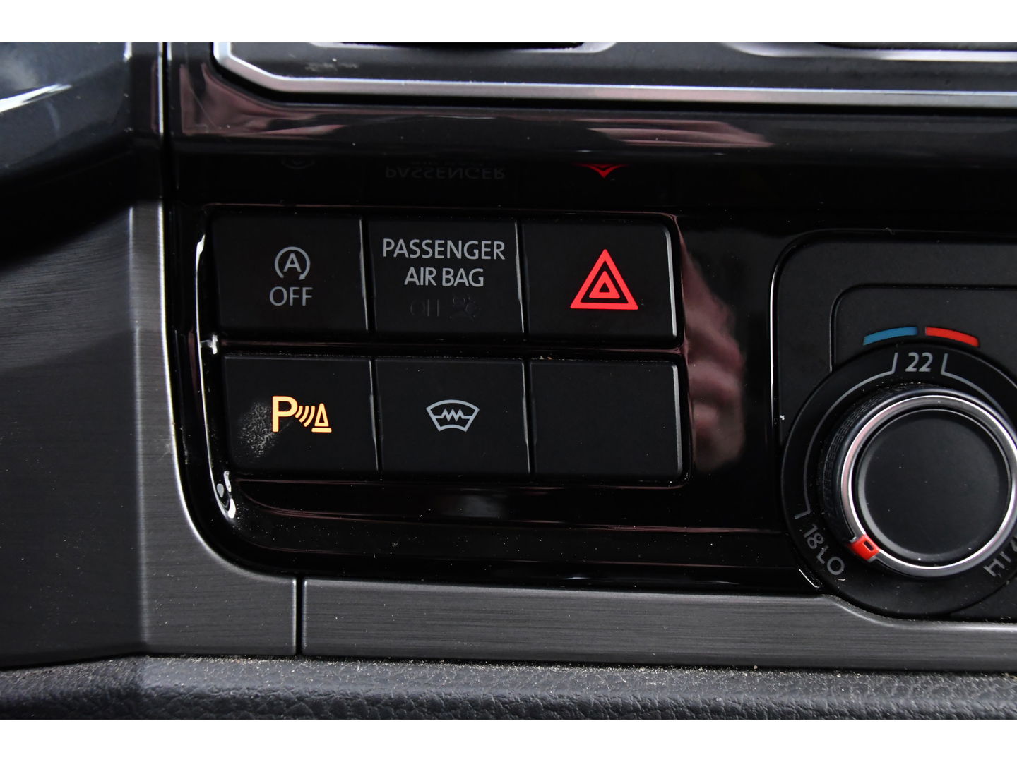 Volkswagen Transporter 2.0 TDI L2H1 Black Edition Highline Adaptieve Cruise, Camera, Carplay, Leder, Trekhaak, Sensoren, 150pk, Automaat, Uniek!