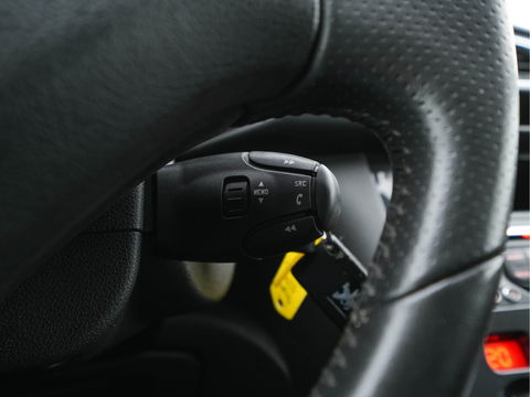 Peugeot 3008 2.0 HDiF HYbrid4 Aut. *NAVI-FULLMAP | COMFORT-SEATS | ECC | SHIFT-PADDLES | PDC | CRUISE | 16''ALU*