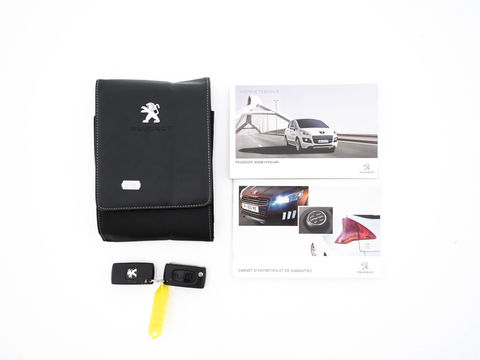 Peugeot 3008 2.0 HDiF HYbrid4 Aut. *NAVI-FULLMAP | COMFORT-SEATS | ECC | SHIFT-PADDLES | PDC | CRUISE | 16''ALU*