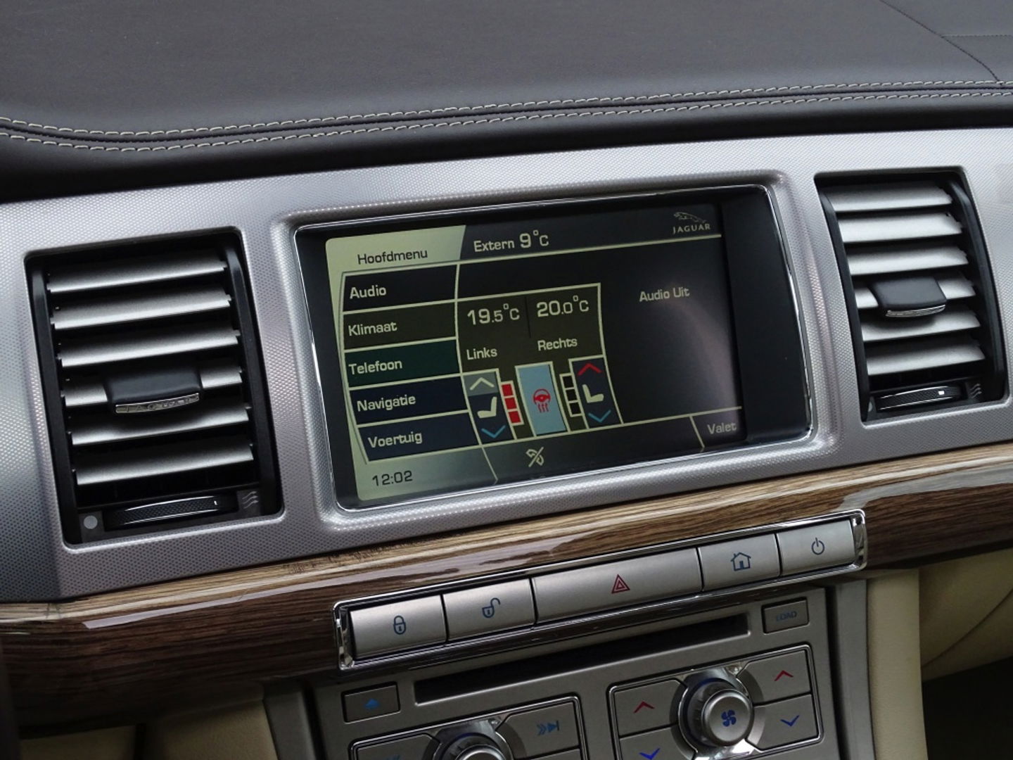 Jaguar XF 5.0 V8 385PK automaat / Portfolio / LED *NAP*