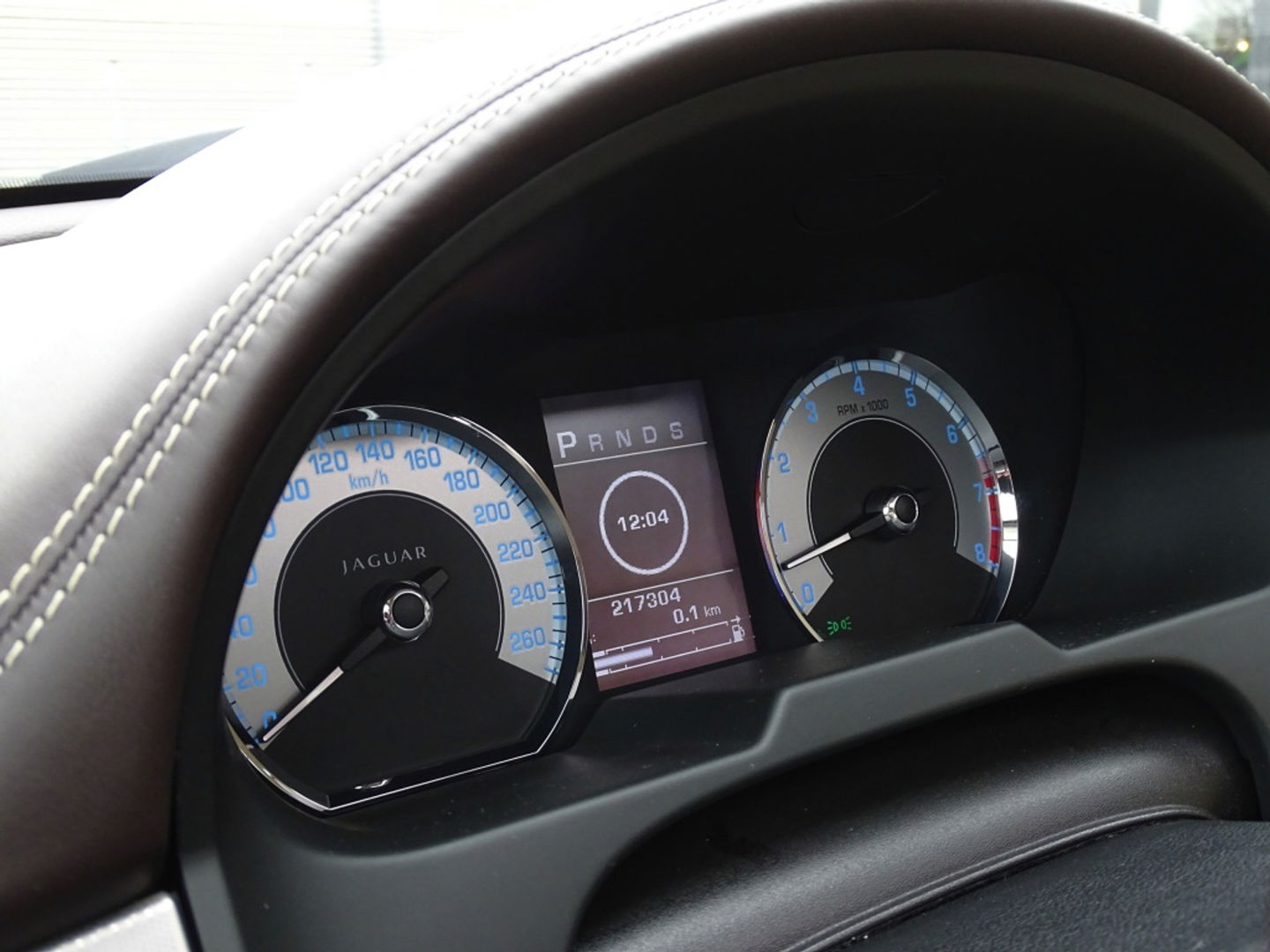 Jaguar XF 5.0 V8 385PK automaat / Portfolio / LED *NAP*