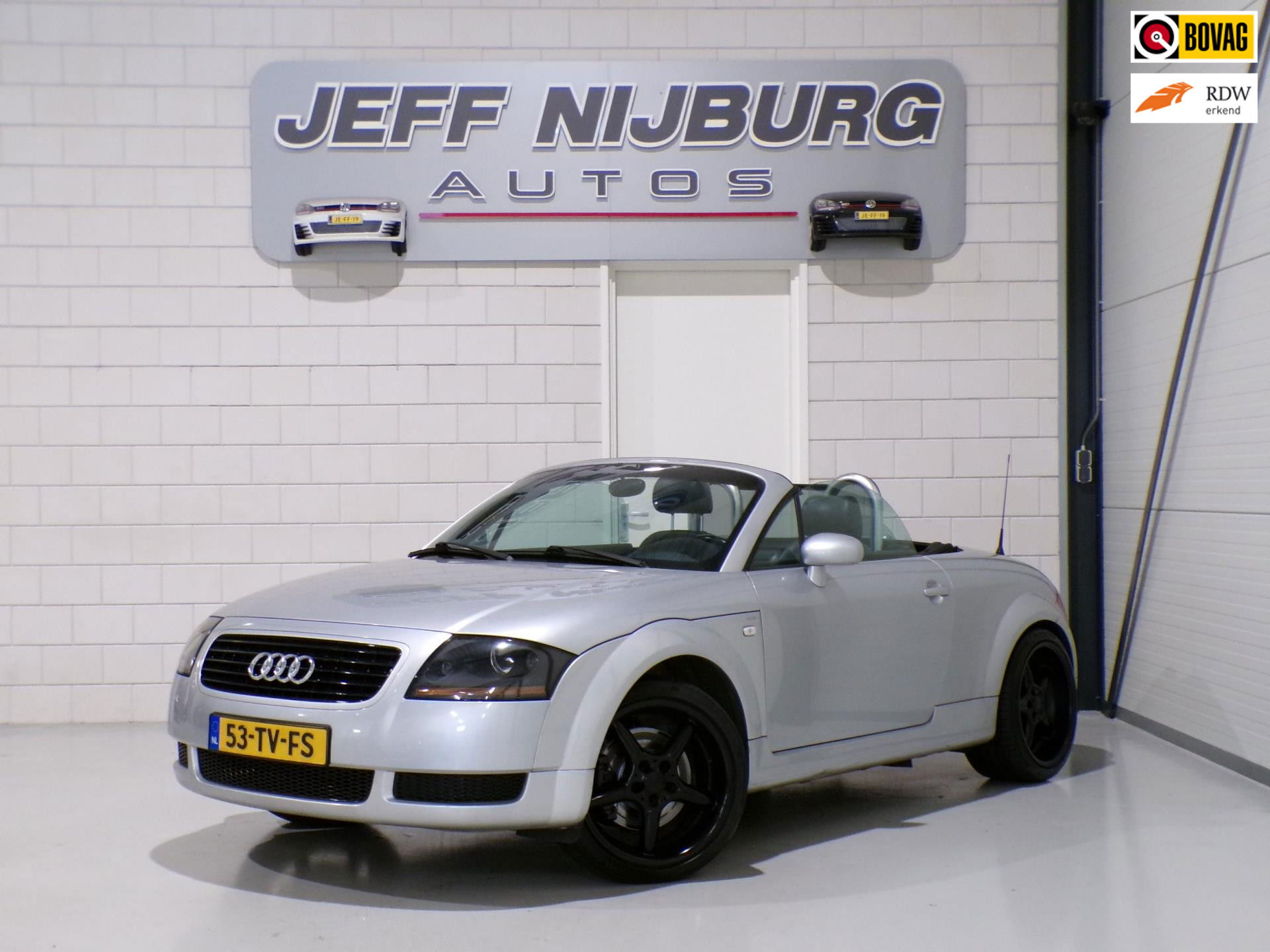 Audi TT Roadster 1.8 5V Turbo 180PK Bluetooth Leer Stoelverwarming Garantie 18"Velgen, zeer nette & goed onderhouden auto !