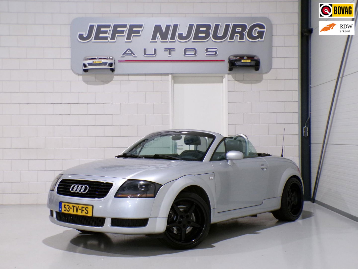Audi TT Roadster 1.8 5V Turbo 180PK Bluetooth Leer Stoelverwarming Garantie 18"Velgen, zeer nette & goed onderhouden auto !
