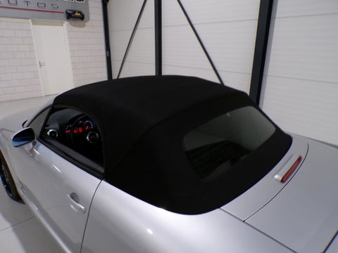 Audi TT Roadster 1.8 5V Turbo 180PK Bluetooth Leer Stoelverwarming Garantie 18"Velgen, zeer nette & goed onderhouden auto !