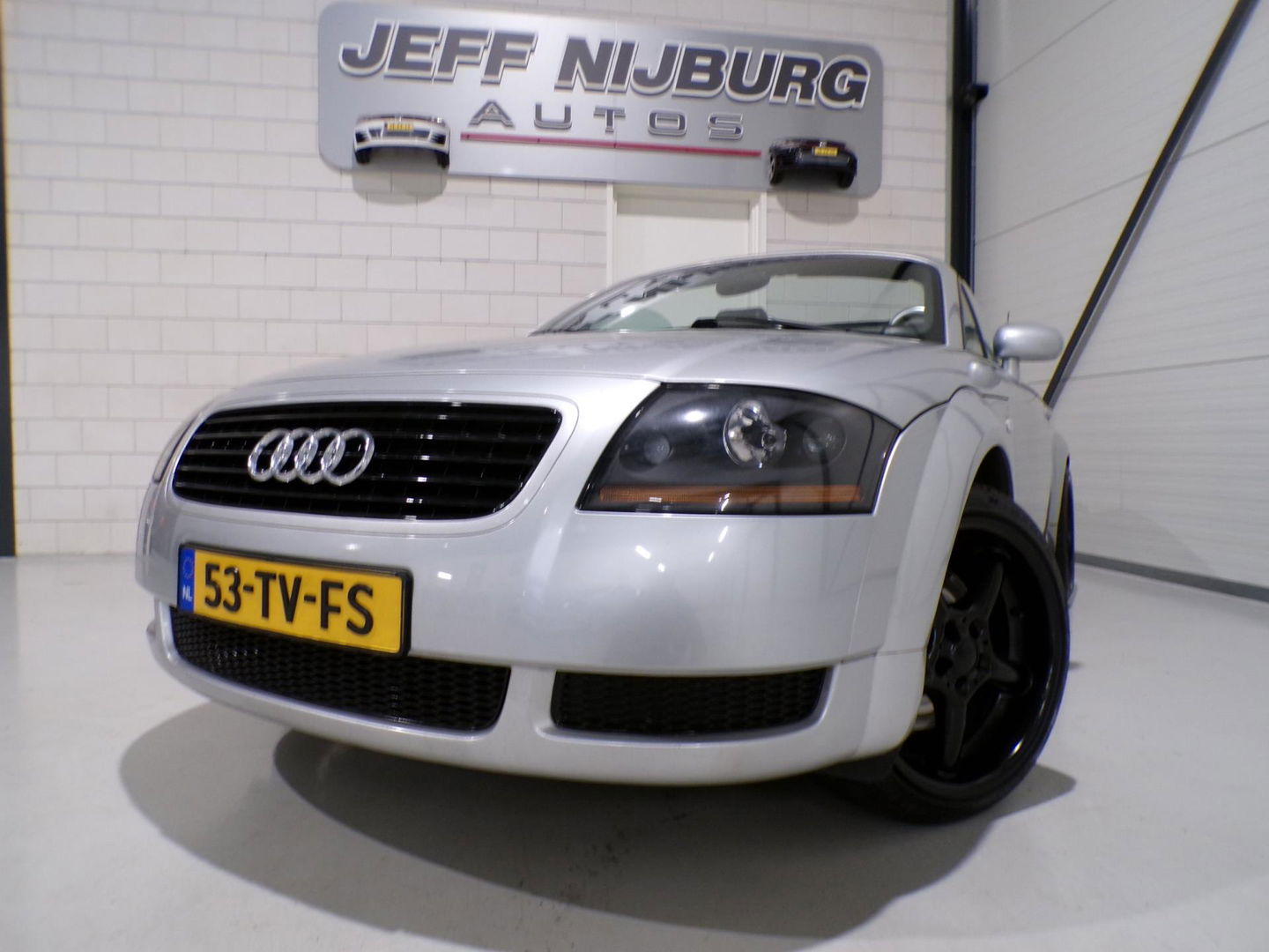Audi TT Roadster 1.8 5V Turbo 180PK Bluetooth Leer Stoelverwarming Garantie 18"Velgen, zeer nette & goed onderhouden auto !